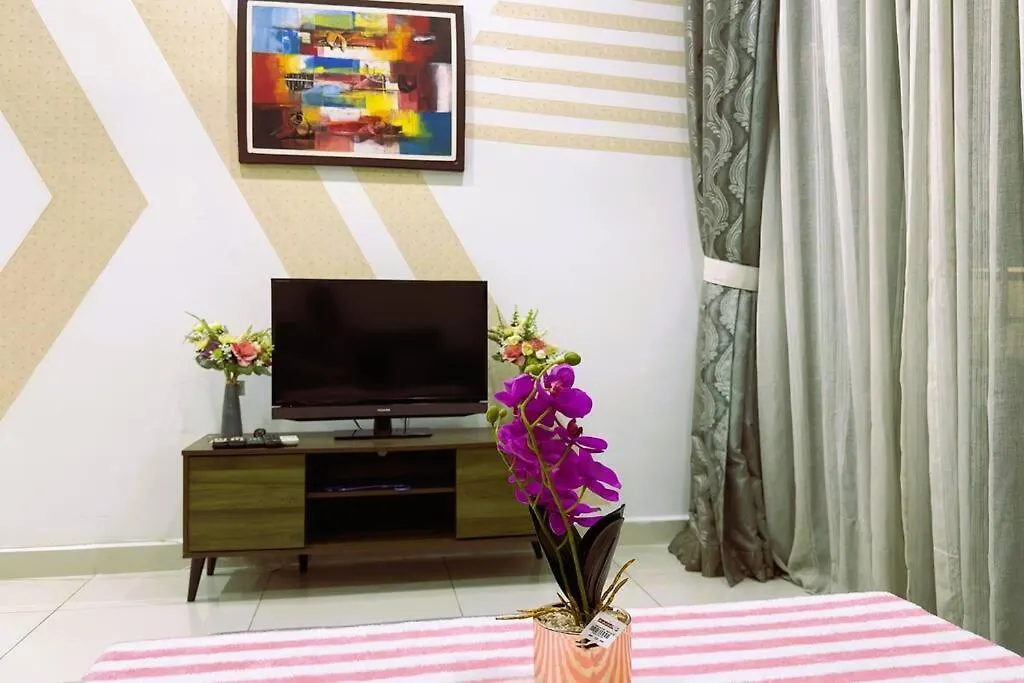 Luxury 2Br2Br Service Apartment At Regalia Residence Kl Kuala Lumpur 0*,