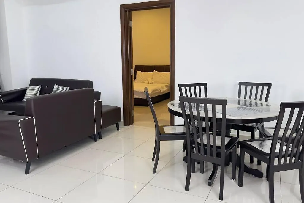Luxury 2Br2Br Service Apartment At Regalia Residence Kl Kuala Lumpur Maleisië